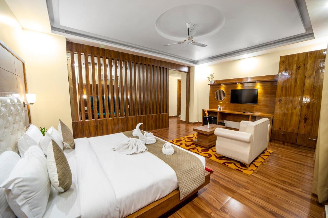Hotel Divine Lakshmi Ganga Rishīkesh 외부 사진