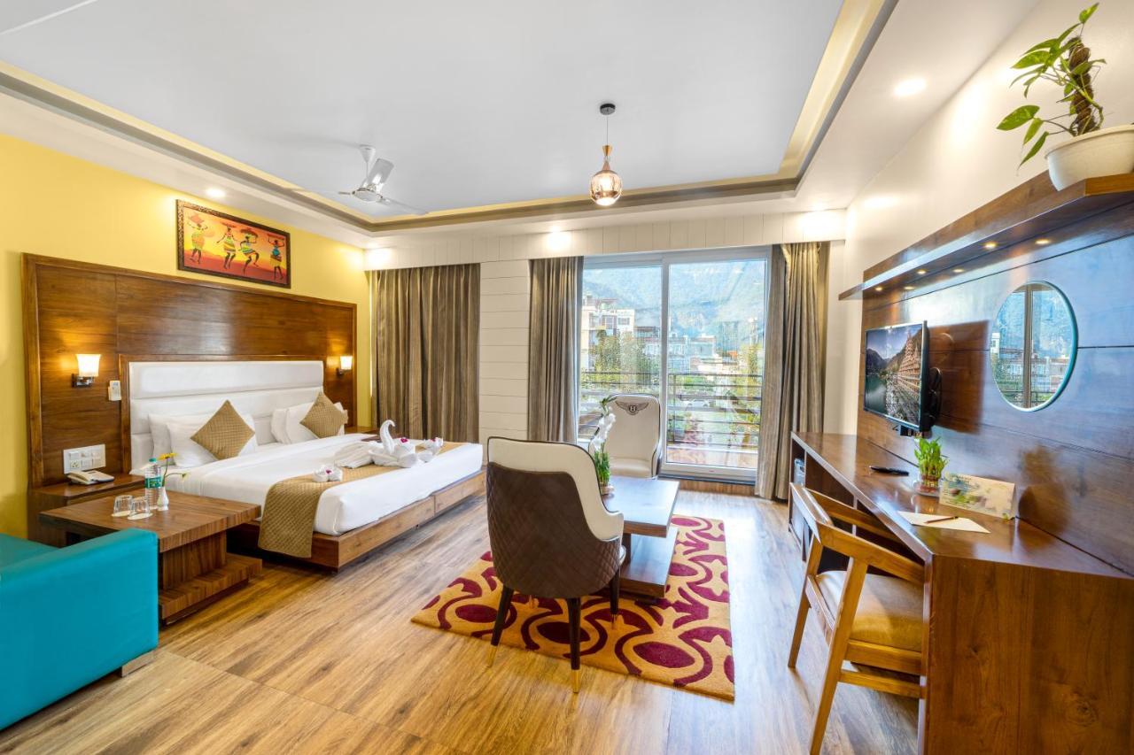 Hotel Divine Lakshmi Ganga Rishīkesh 외부 사진