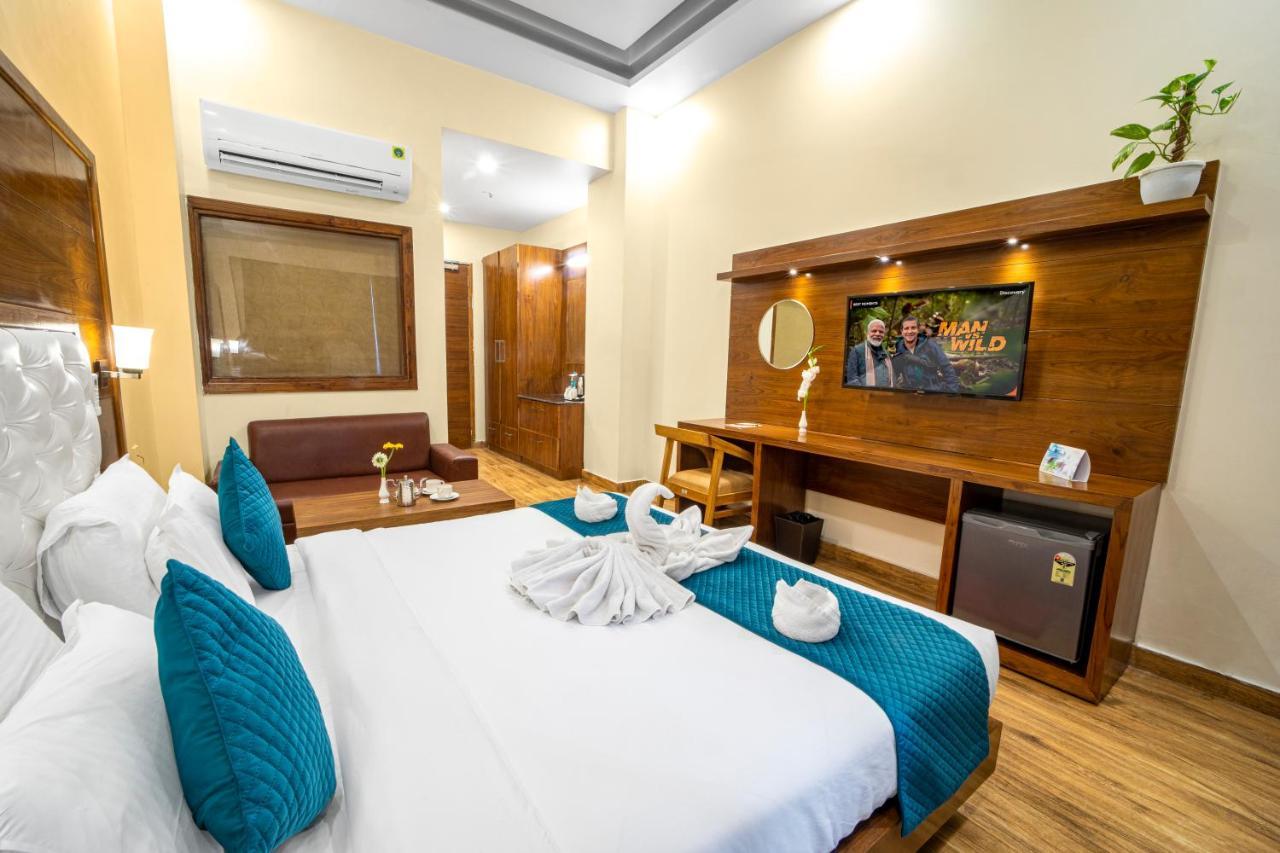 Hotel Divine Lakshmi Ganga Rishīkesh 외부 사진