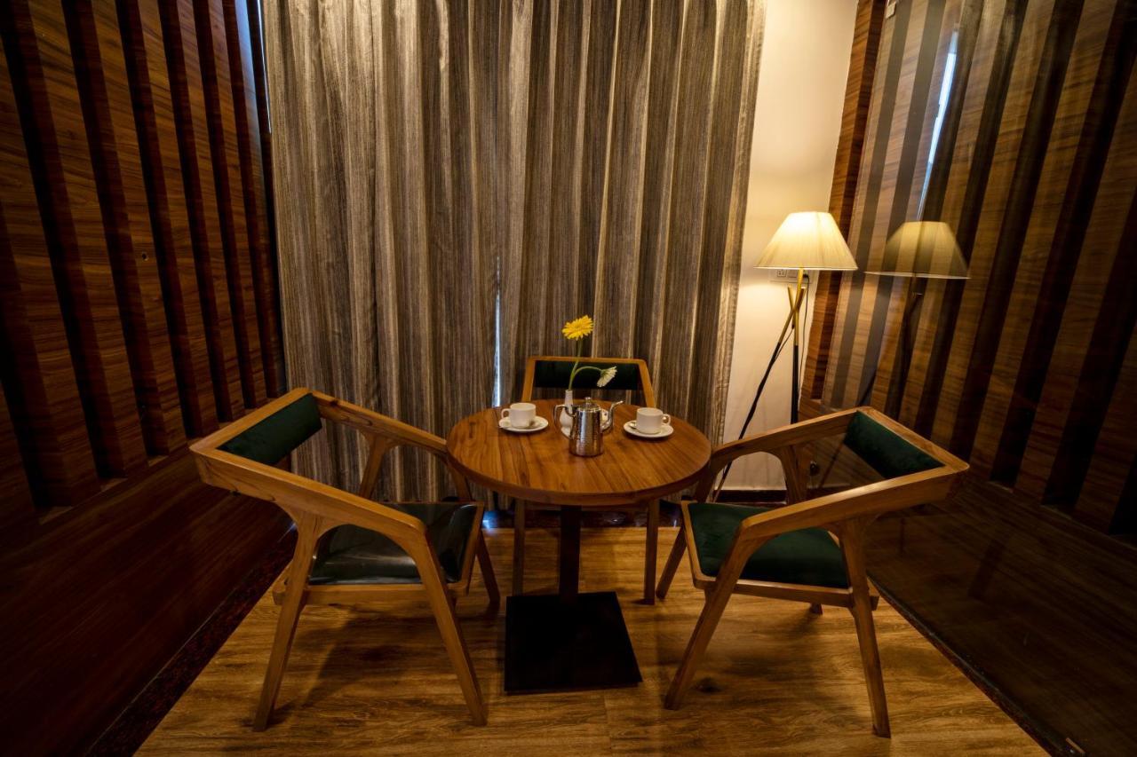 Hotel Divine Lakshmi Ganga Rishīkesh 외부 사진