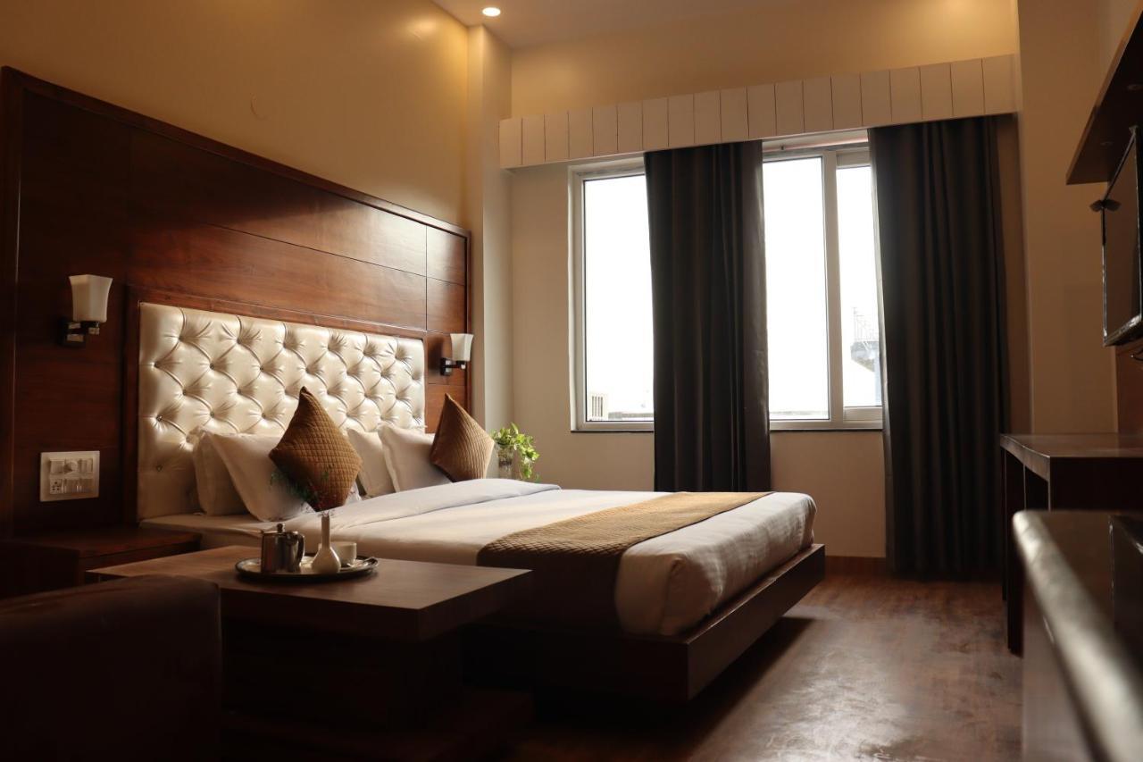 Hotel Divine Lakshmi Ganga Rishīkesh 외부 사진